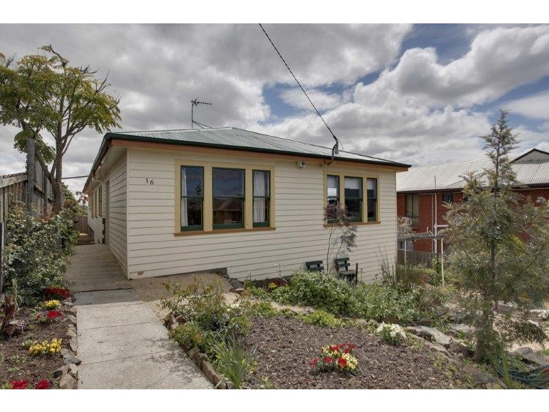 16 Victoria Street, Youngtown TAS 7249