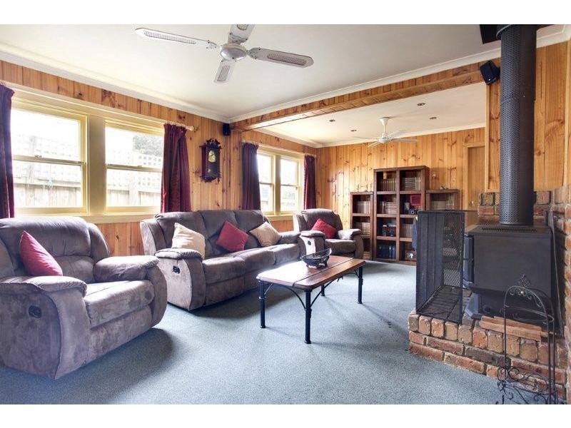 16 Victoria Street, Youngtown TAS 7249