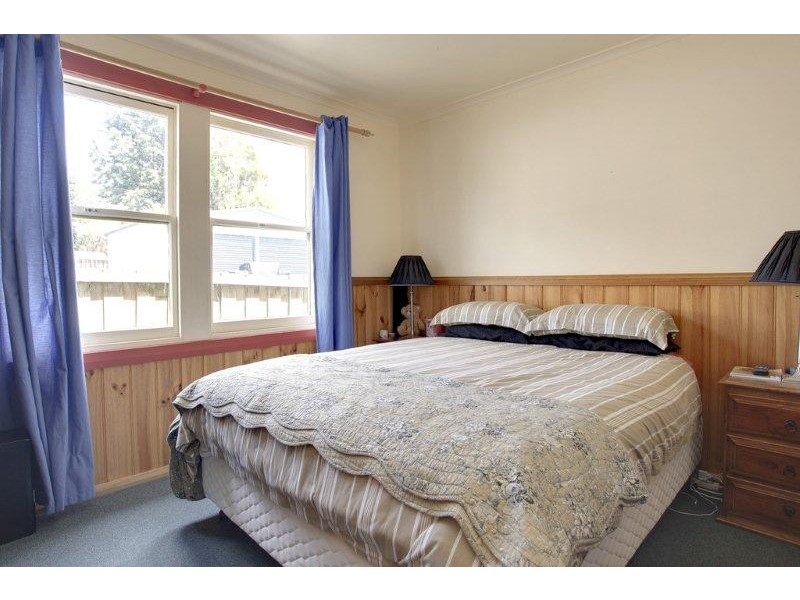 16 Victoria Street, Youngtown TAS 7249