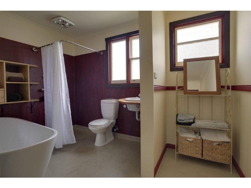 16 Victoria Street, Youngtown TAS 7249