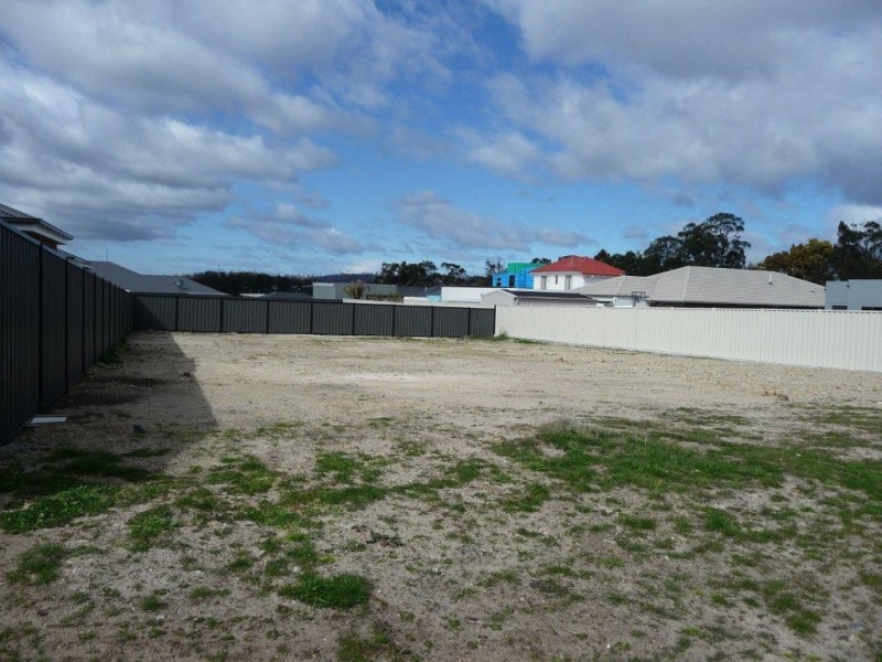 3 Legges Crescent, Prospect TAS 7250