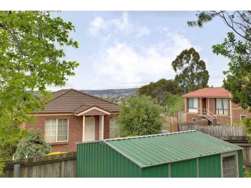 13 Button Street, Mowbray TAS 7248
