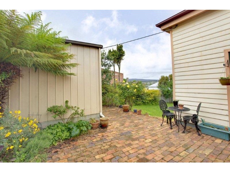 13 Button Street, Mowbray TAS 7248