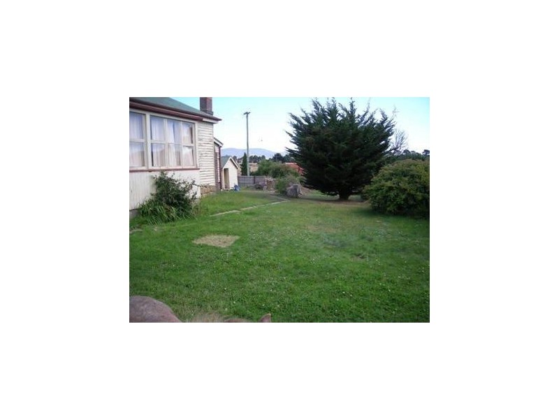 18 Blenheim Street, Avoca TAS 7213