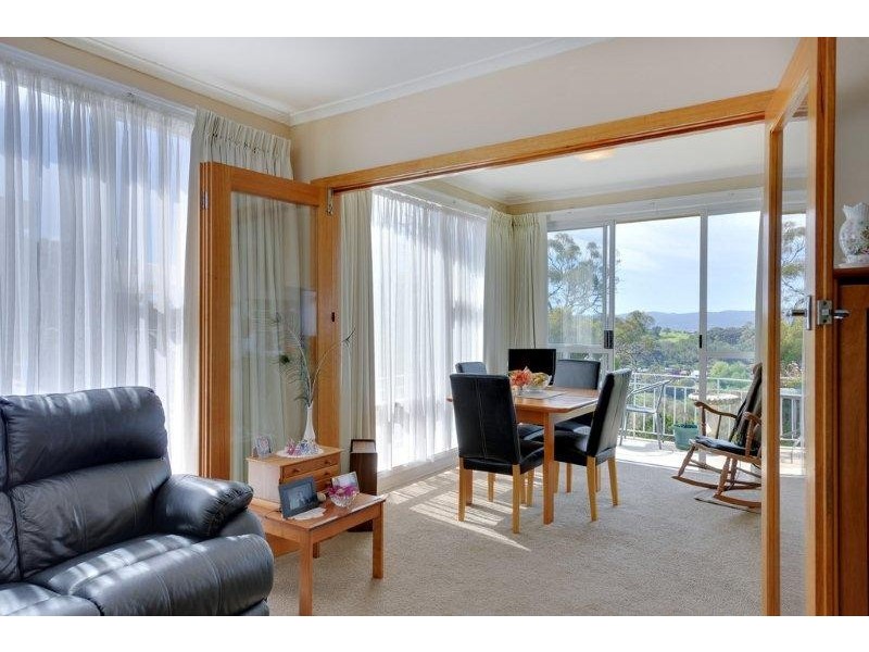 18 Denison Grove, West Launceston TAS 7250