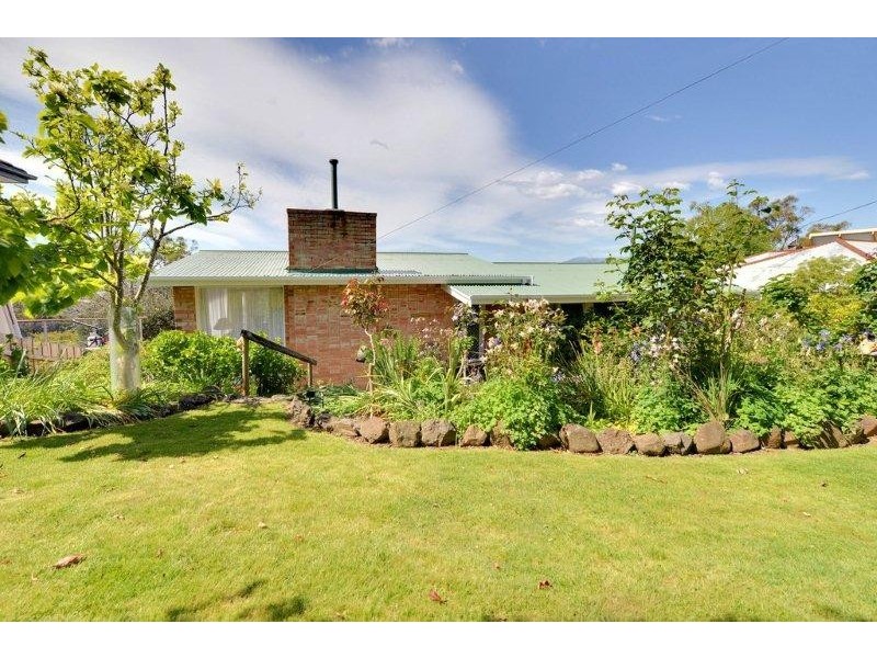 18 Denison Grove, West Launceston TAS 7250