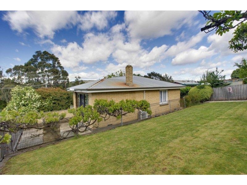 95 Conway Street, Mowbray TAS 7248
