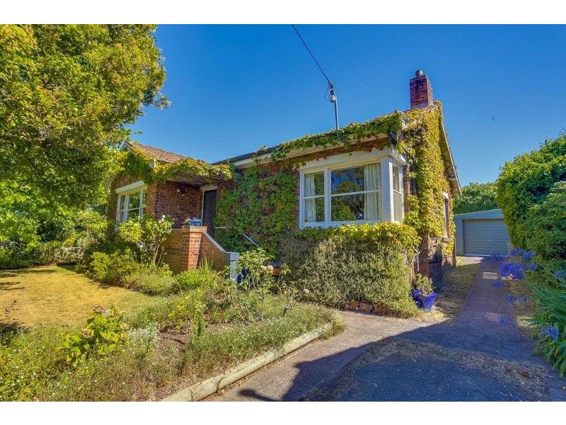 54 Janet St, Kings Meadows TAS 7249