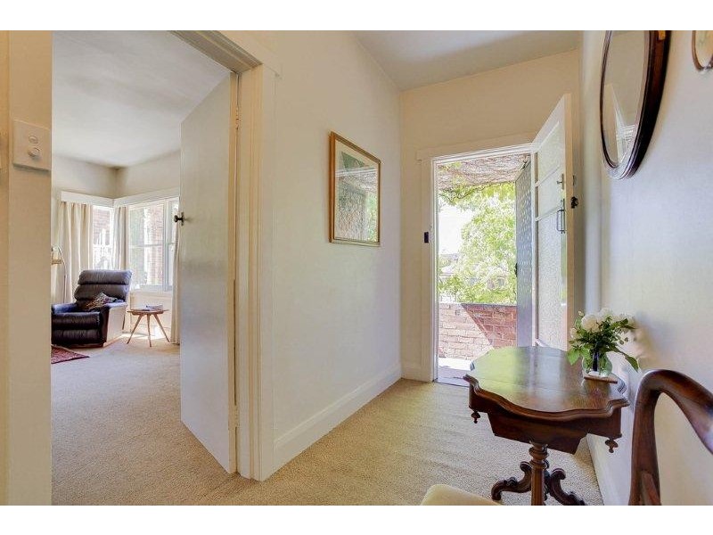 54 Janet St, Kings Meadows TAS 7249