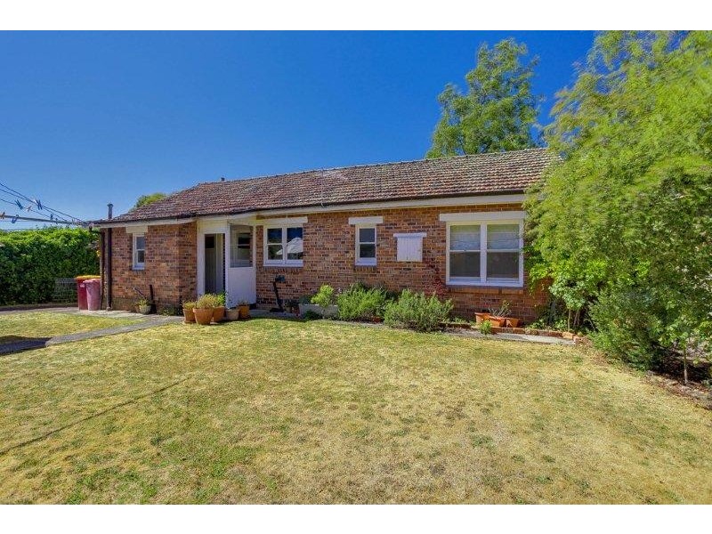 54 Janet St, Kings Meadows TAS 7249
