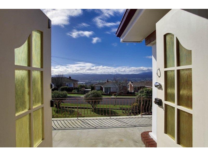 11 Fraser Street, West Launceston TAS 7250