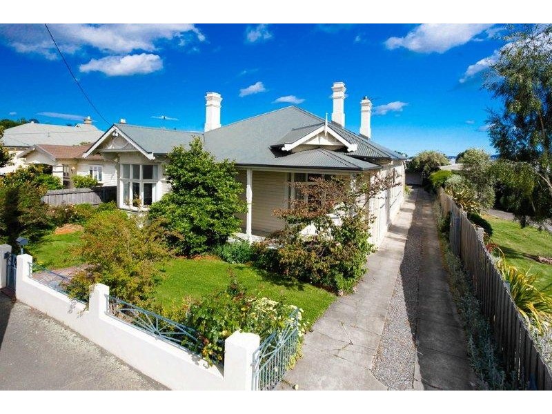 16 College Street, Newstead TAS 7250
