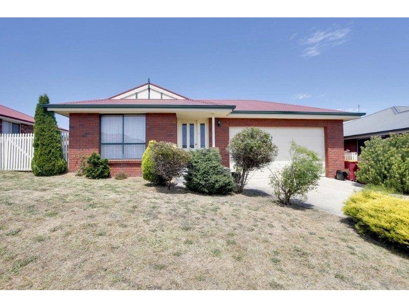 23 Rothesay Close, Newnham TAS 7248