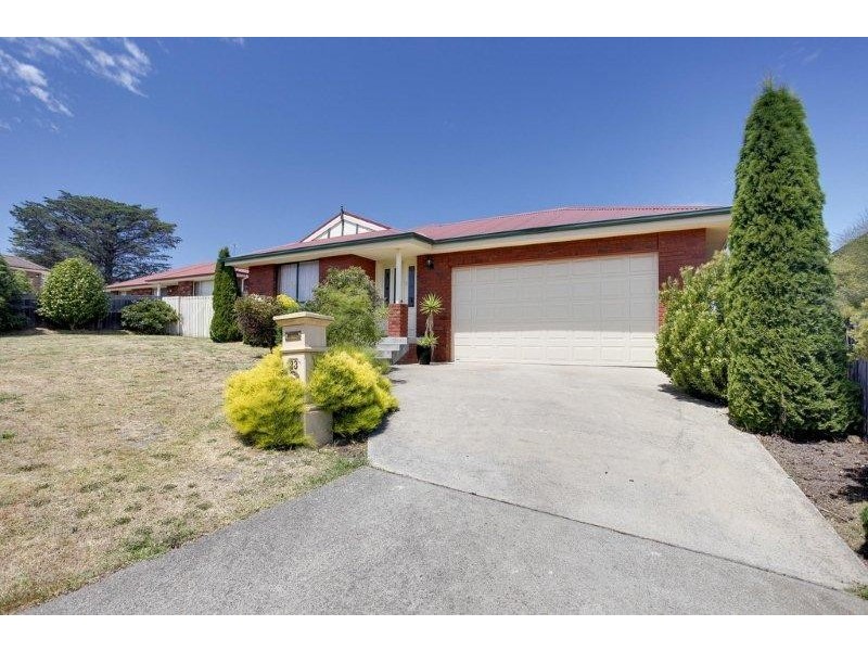 23 Rothesay Close, Newnham TAS 7248
