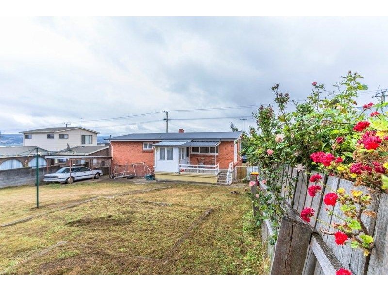 45 Tompsons Lane, Newnham TAS 7248