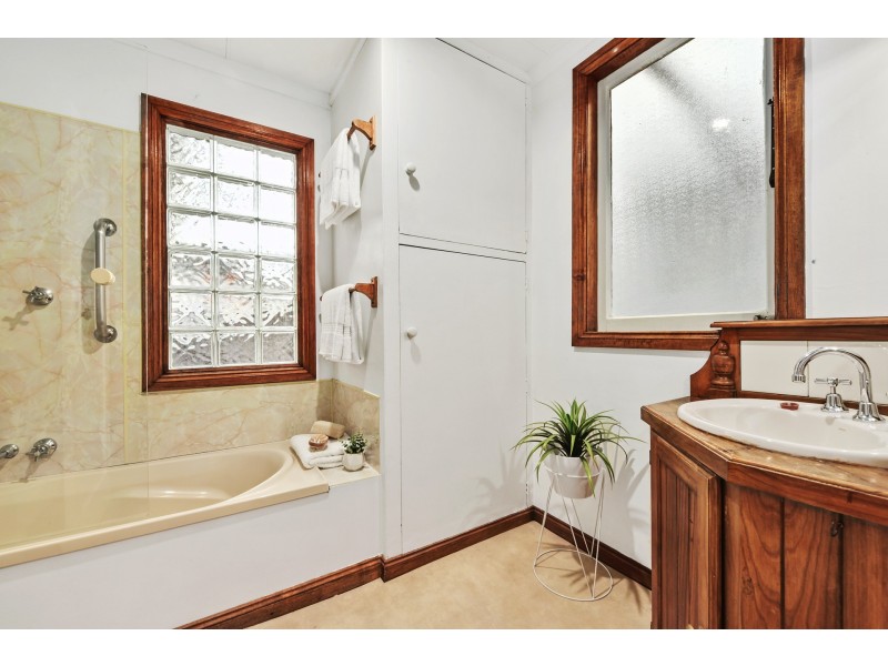 6 Howick St, South Launceston TAS 7249