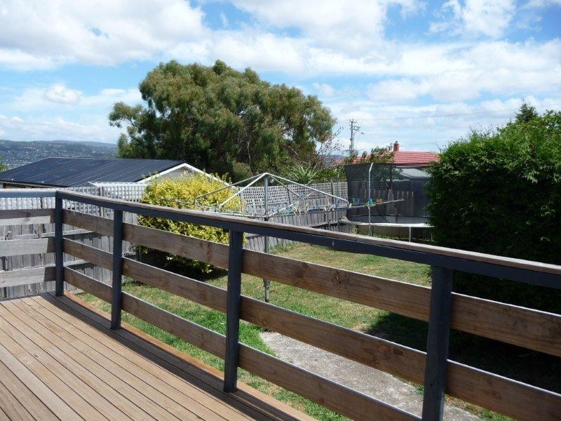 19 Hargrave Crescent, Mayfield TAS 7248