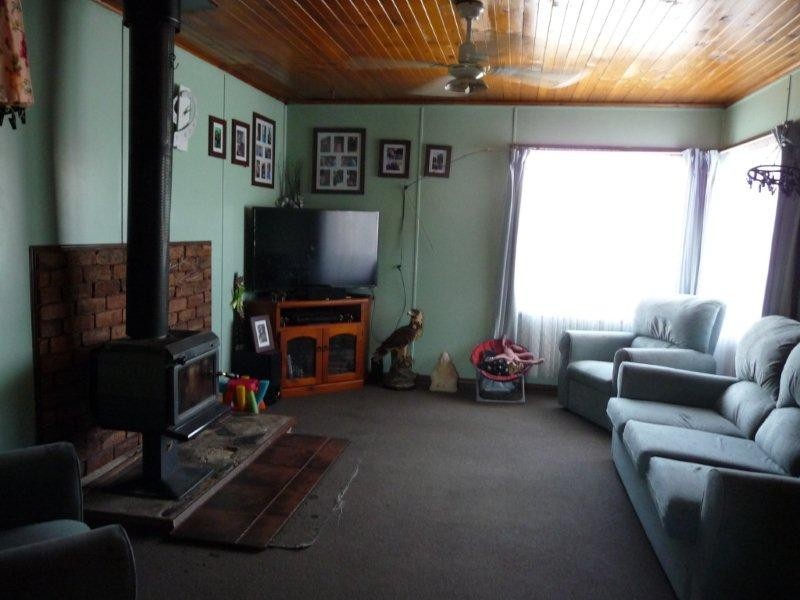 19 Hargrave Crescent, Mayfield TAS 7248