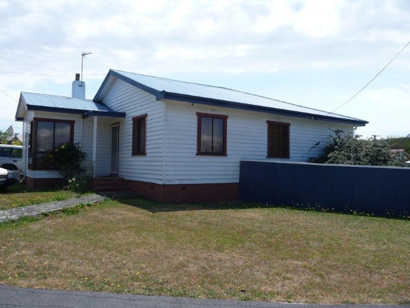 2 Mawson Place, Mayfield TAS 7248