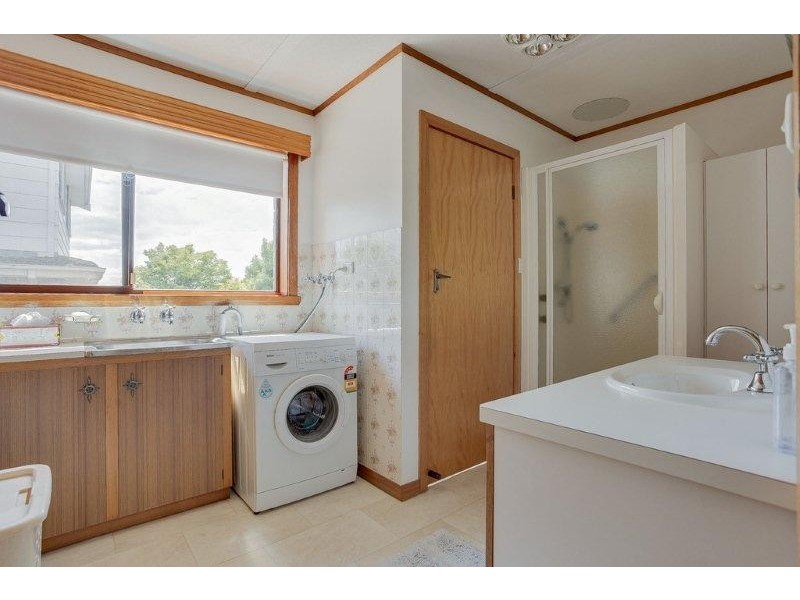 14 Henrietta Gr, West Launceston TAS 7250