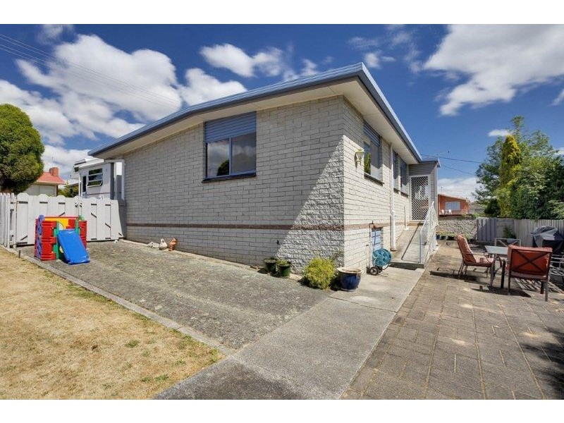 14 Henrietta Gr, West Launceston TAS 7250