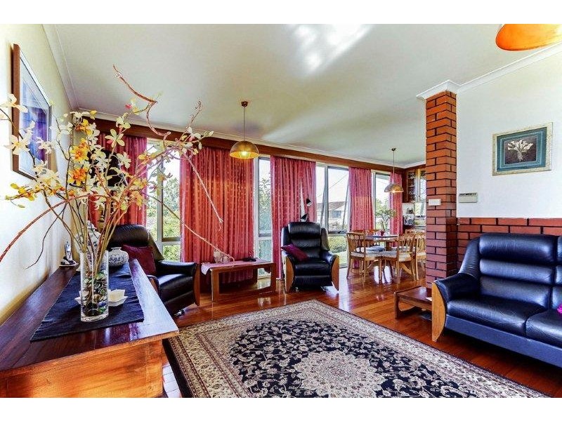 32 Chestnut Road, Youngtown TAS 7249