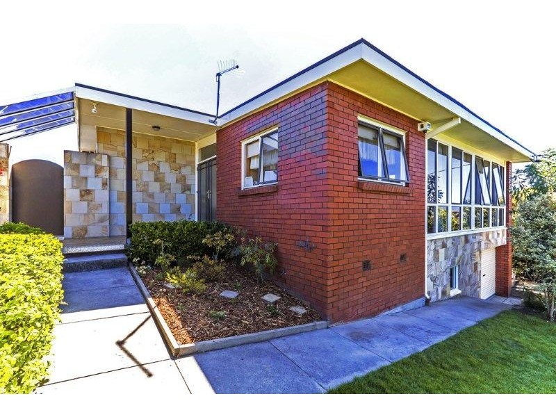 32 Chestnut Road, Youngtown TAS 7249