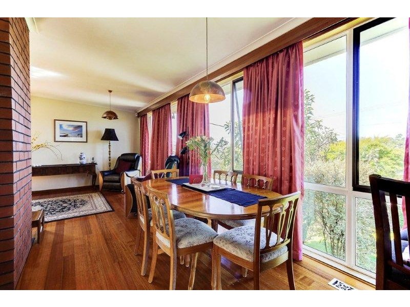 32 Chestnut Road, Youngtown TAS 7249