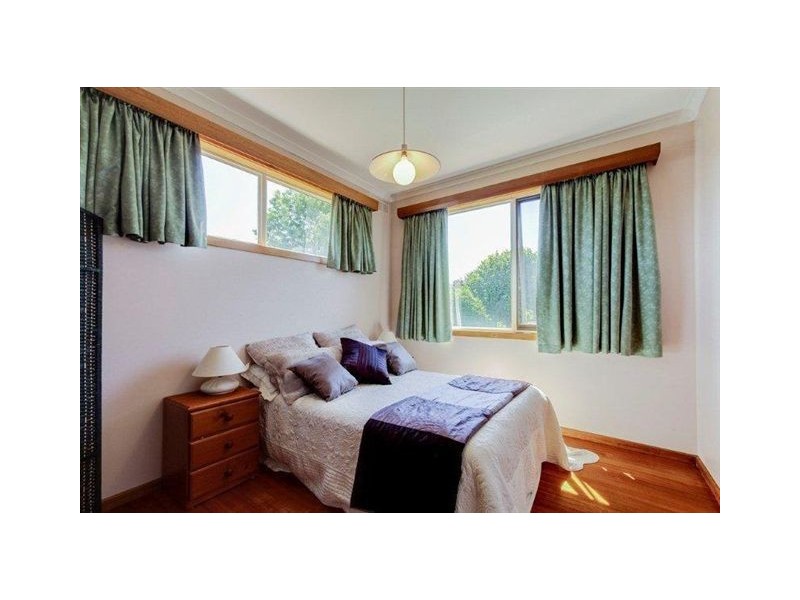 32 Chestnut Road, Youngtown TAS 7249