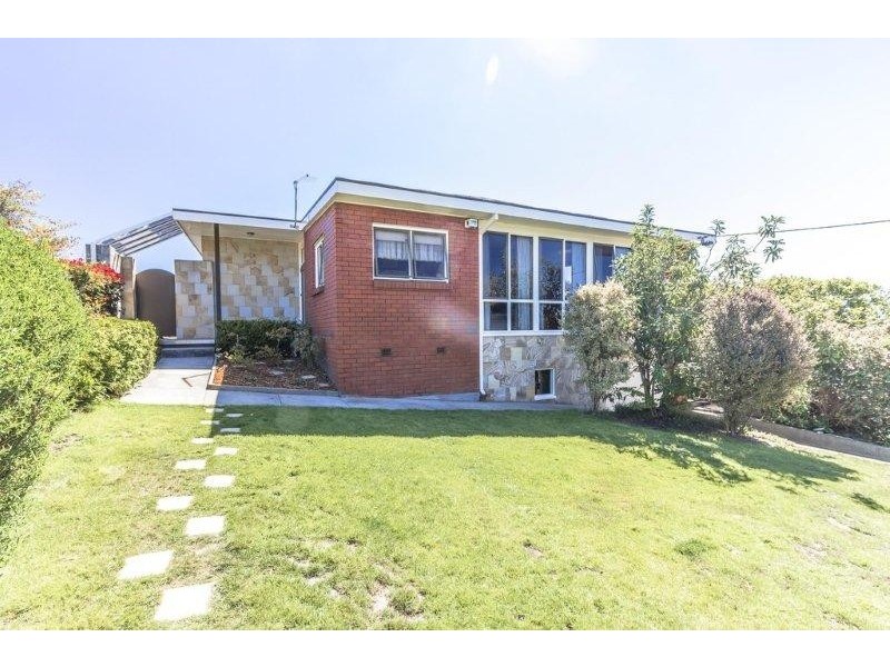 32 Chestnut Road, Youngtown TAS 7249