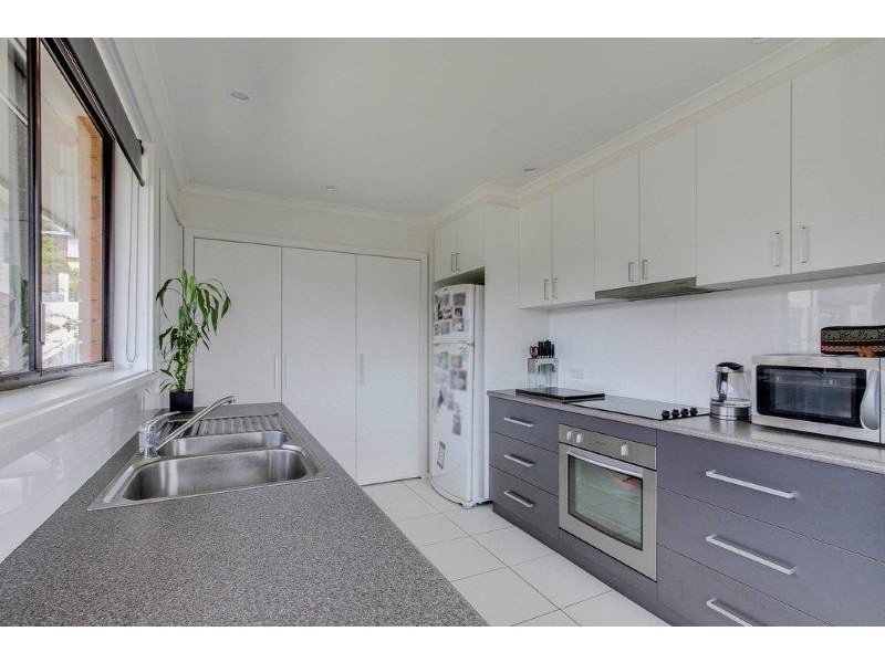 13 Ashleigh Avenue, West Launceston TAS 7250