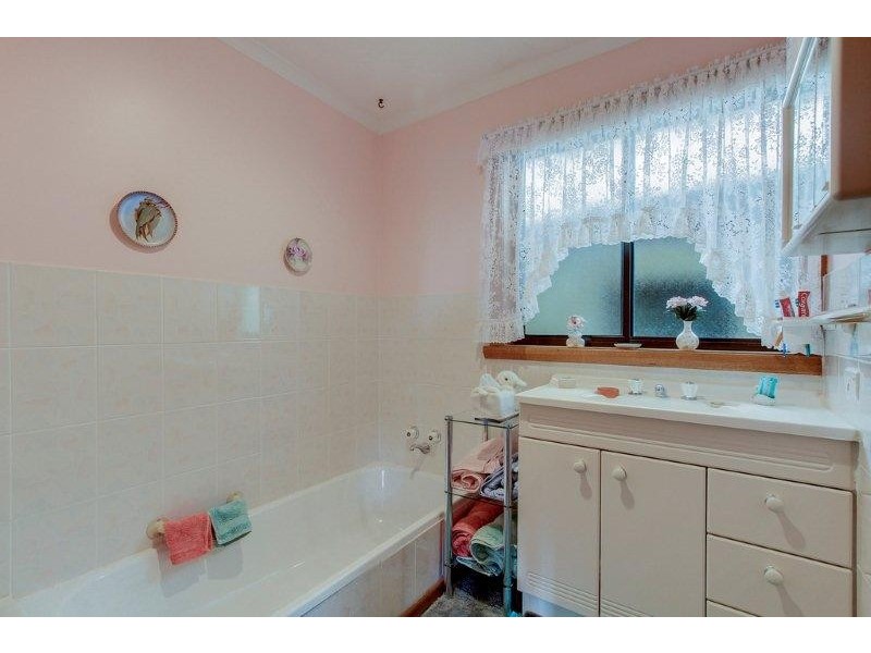 7 Rondora Court, Newnham TAS 7248