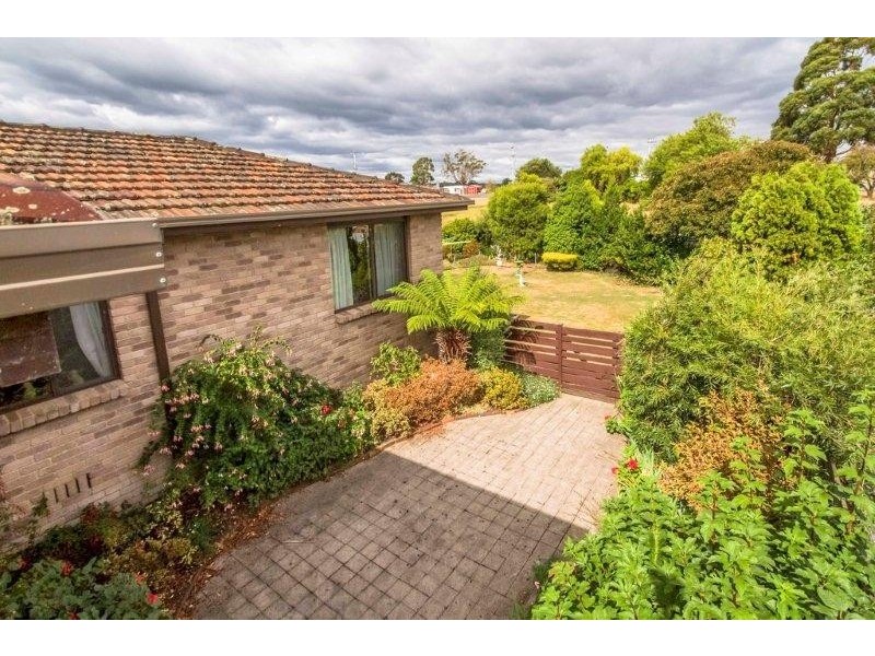 7 Rondora Court, Newnham TAS 7248