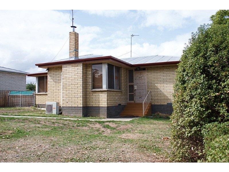 8 Rosny Street, Ravenswood TAS 7250