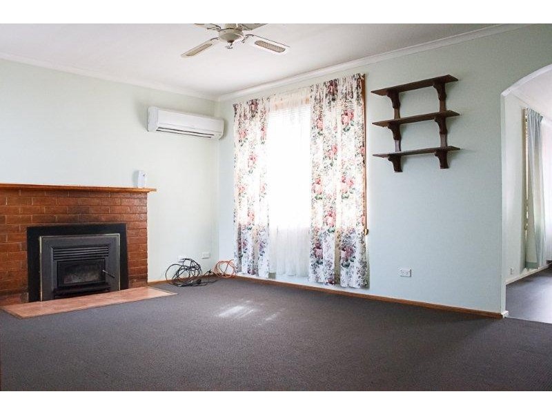8 Rosny Street, Ravenswood TAS 7250