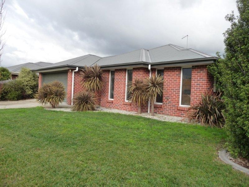 6 Pocket Place, Newnham TAS 7248