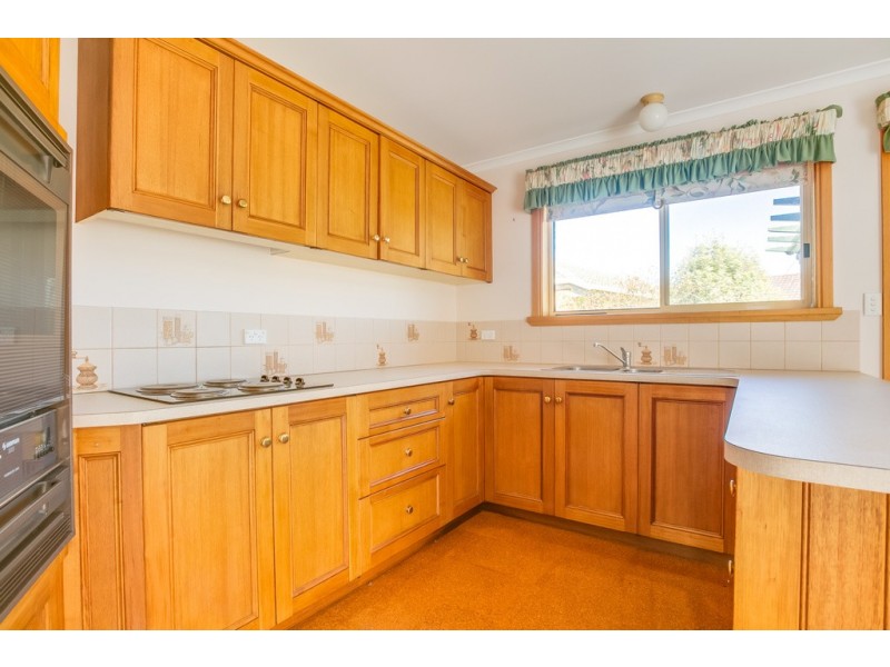 6 Walton St, West Launceston TAS 7250