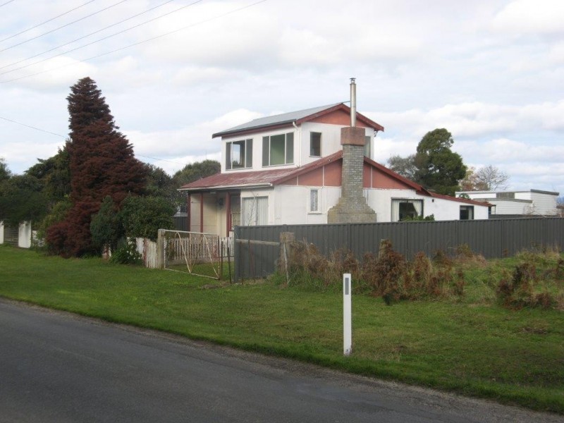 8 Edward Street, Bridport TAS 7262