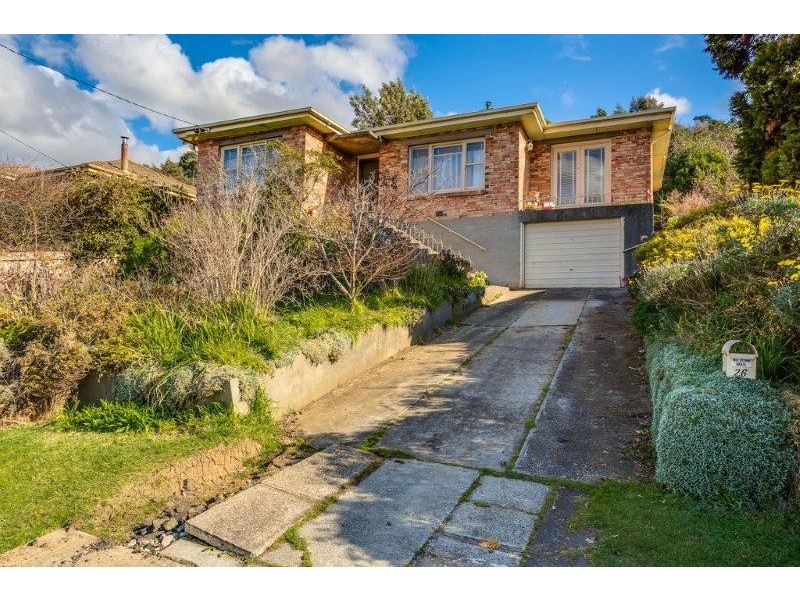 26 Ernest St, Kings Meadows TAS 7249