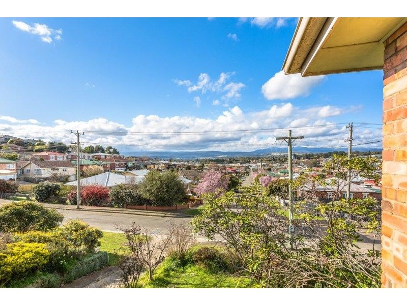 26 Ernest St, Kings Meadows TAS 7249