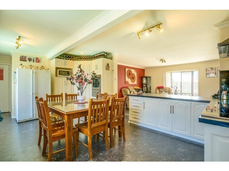 14 Helenwood Grove, Newnham TAS 7248
