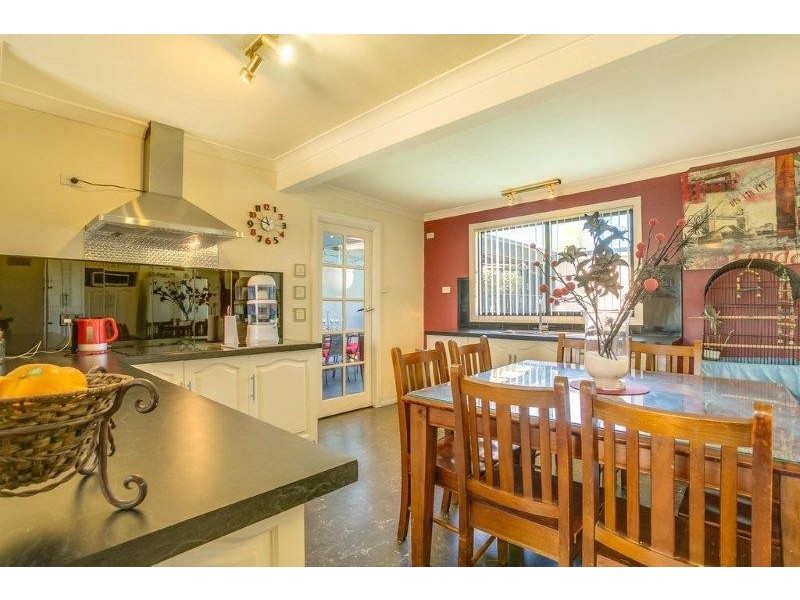 14 Helenwood Grove, Newnham TAS 7248