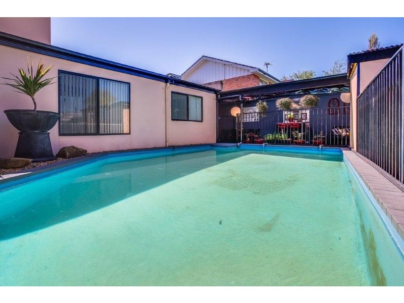 14 Helenwood Grove, Newnham TAS 7248