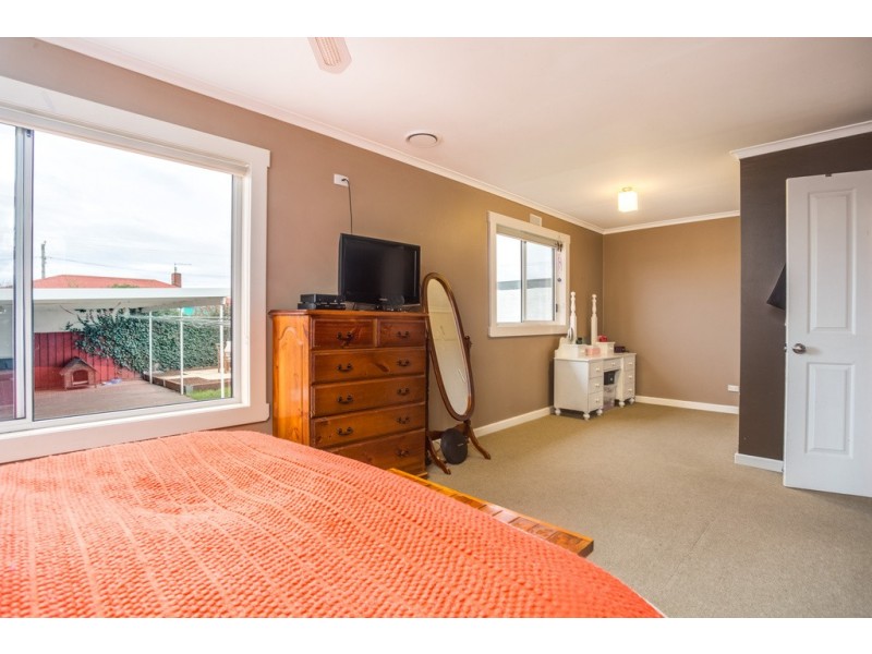 6 Ronneby Road, Newnham TAS 7248