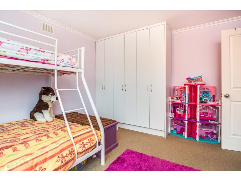 6 Ronneby Road, Newnham TAS 7248