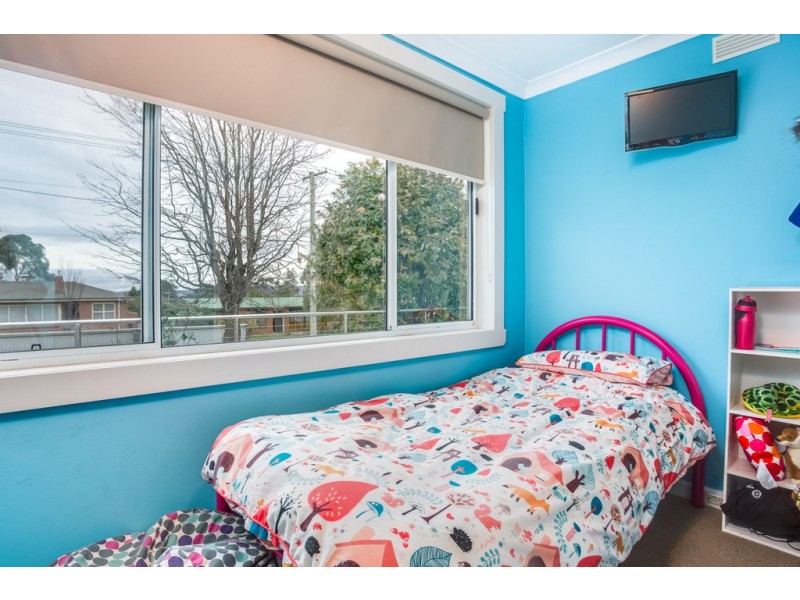 6 Ronneby Road, Newnham TAS 7248