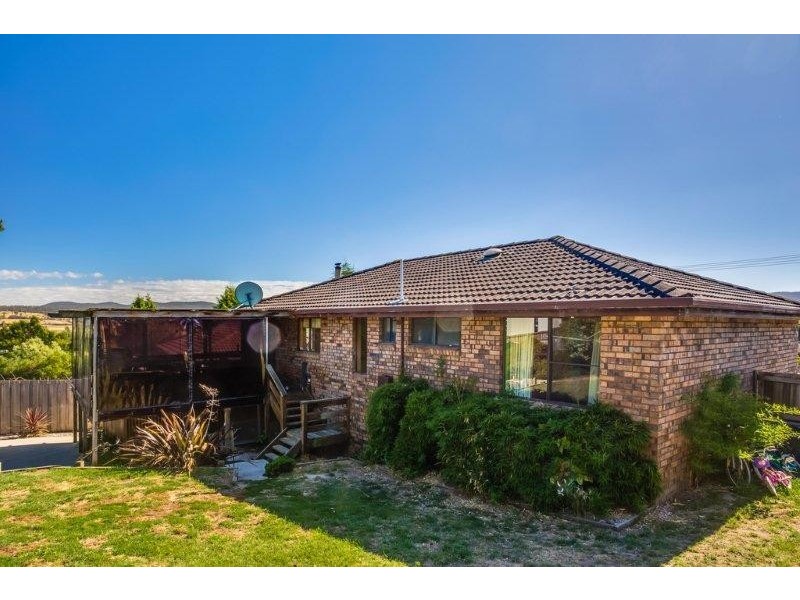3 Pheasant Place, Legana TAS 7277