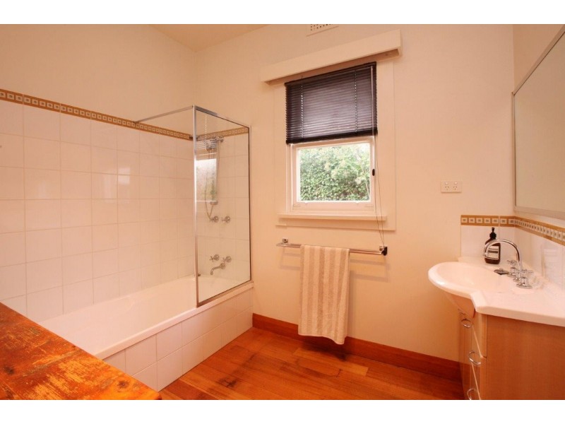 25 Riverdale Grove, Newstead TAS 7250