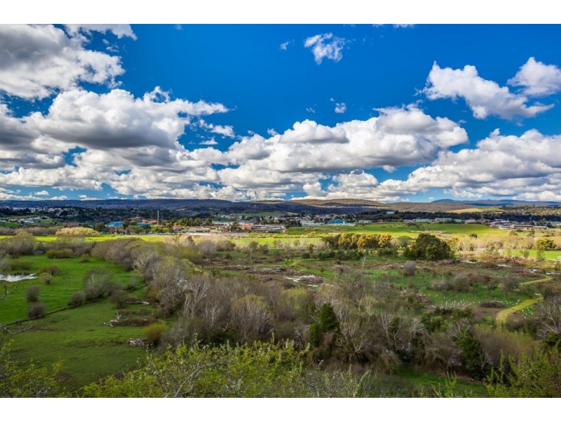 25 Riverdale Grove, Newstead TAS 7250