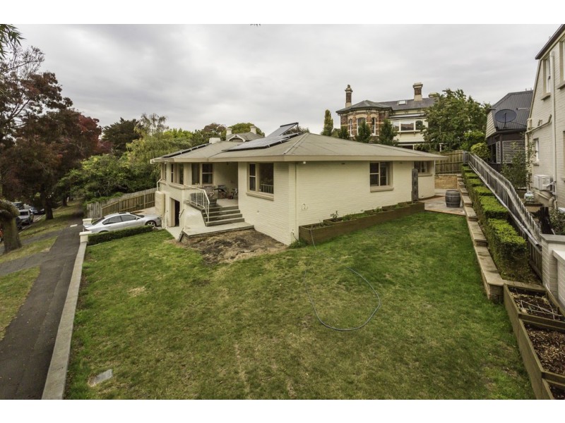 17 Clarence St, East Launceston TAS 7250
